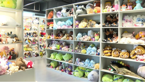 鹽都 錨定全球市場(chǎng)，外貿(mào)破浪前行——玩具銷售新篇章